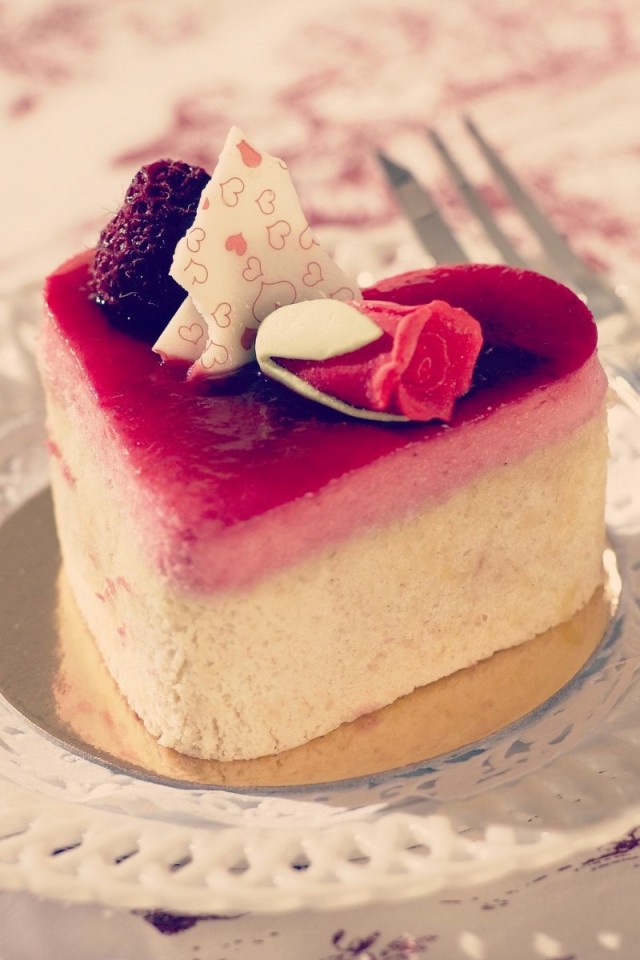 玫瑰爱心蛋糕