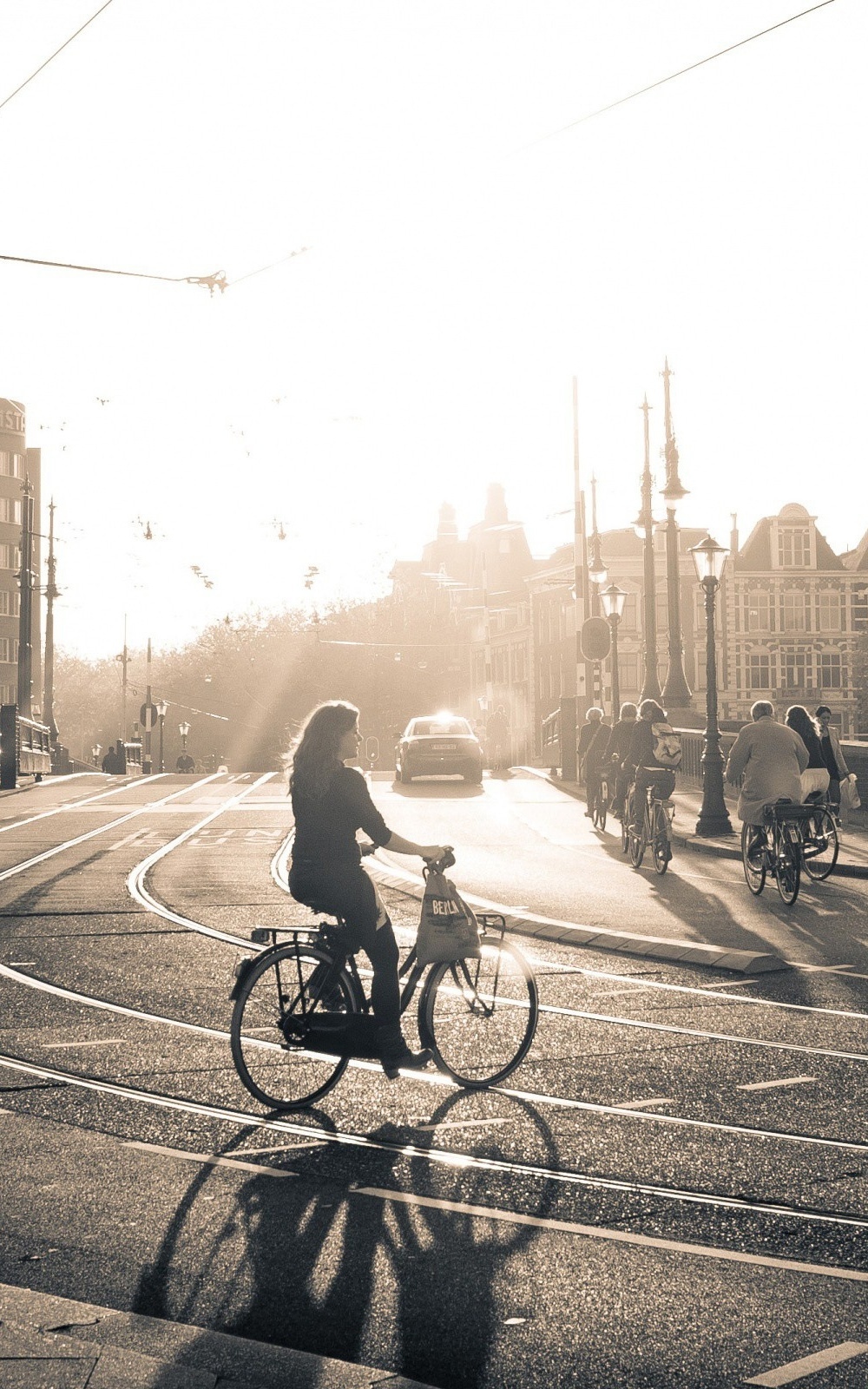 城市自行车女孩