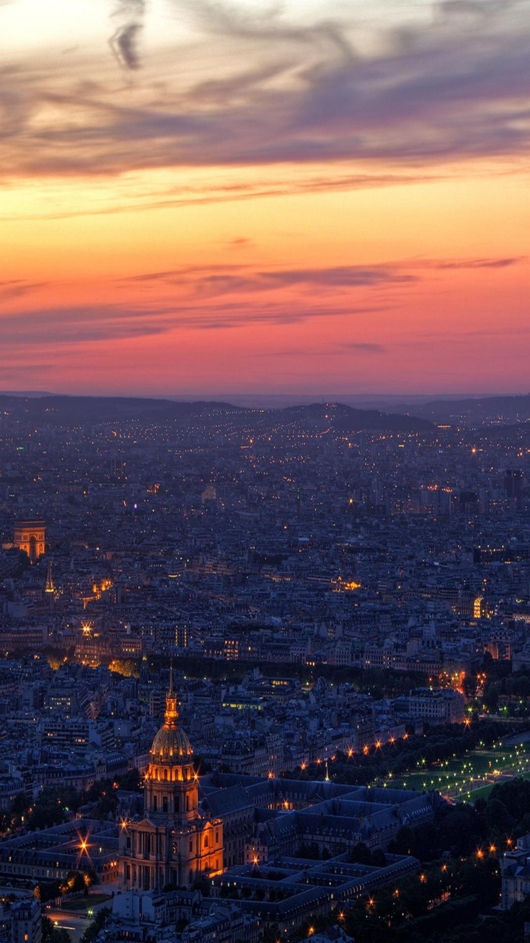 美丽的巴黎的日落