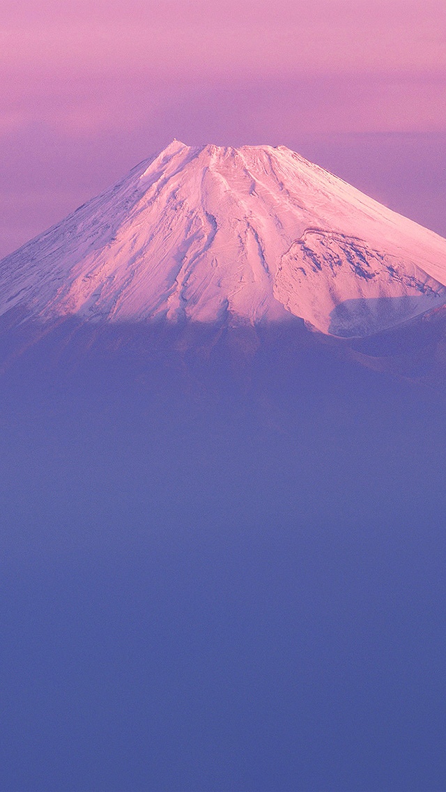 紫色喷火山
