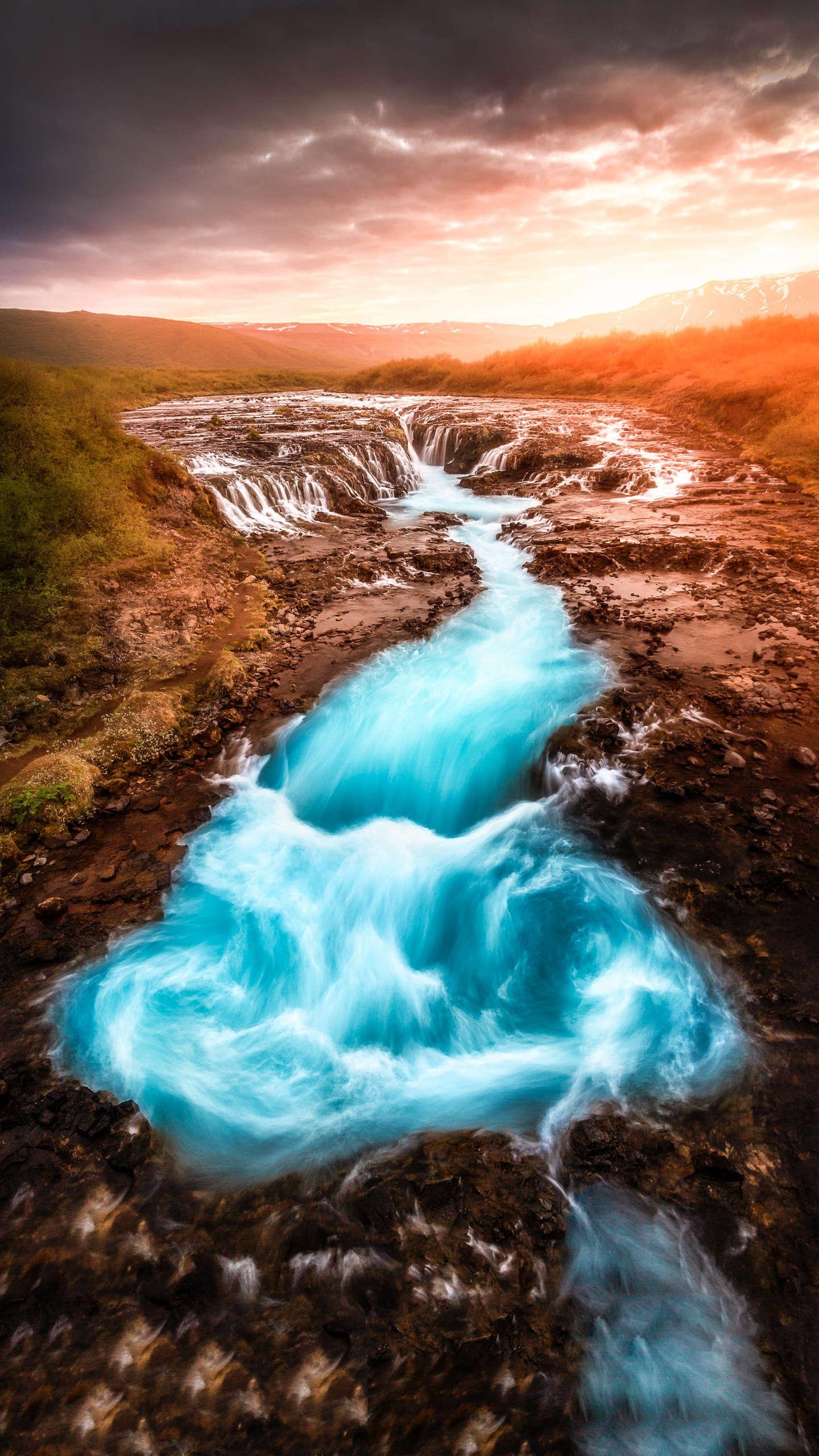 冰岛的Bruarfoss瀑布