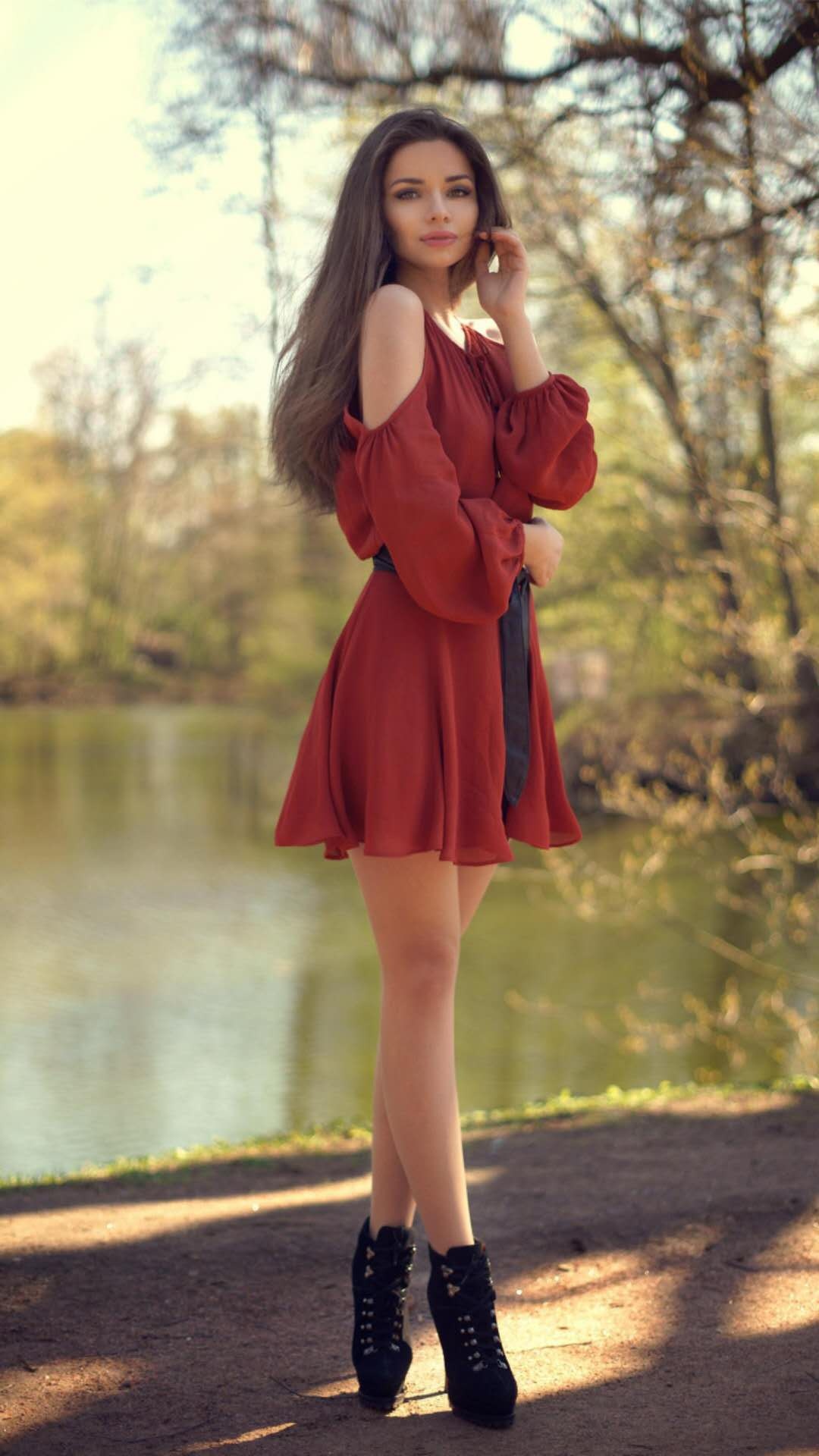 夏天,你需要一条红裙子