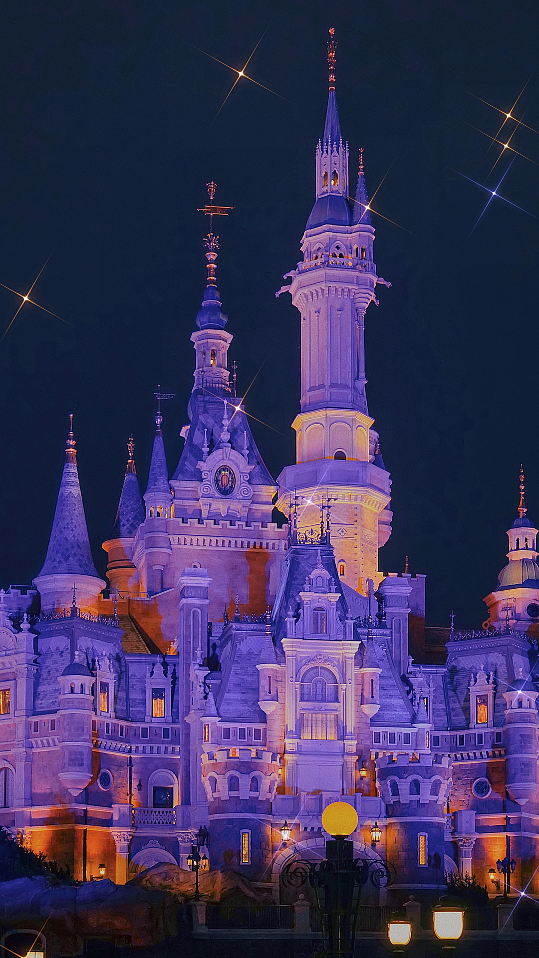 迪士尼城堡的浪漫夜景
