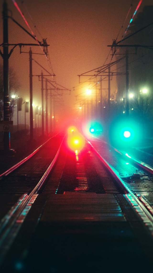 火车交通夜灯
