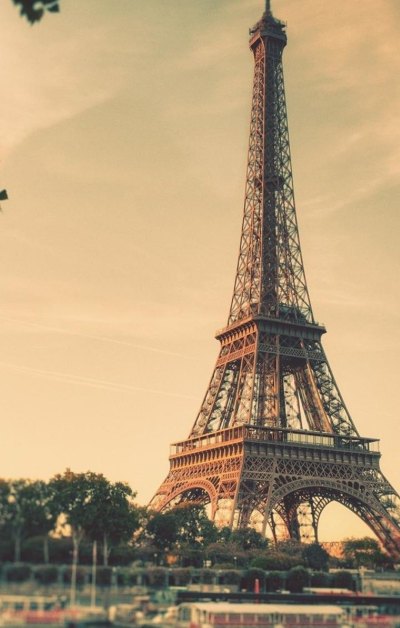 艾菲尔铁塔巴黎日出倾斜转移